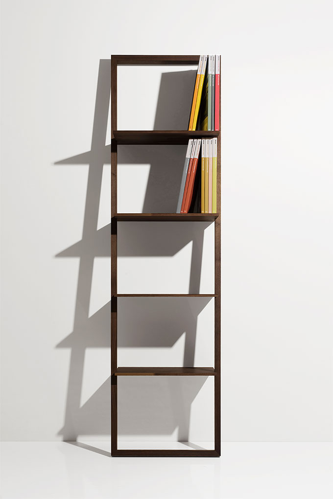 壁に立て掛ける本棚|本棚 マガジンラックの通販